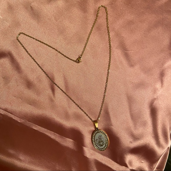 18K Gold plated Angele Necklace - Picture 9 of 9